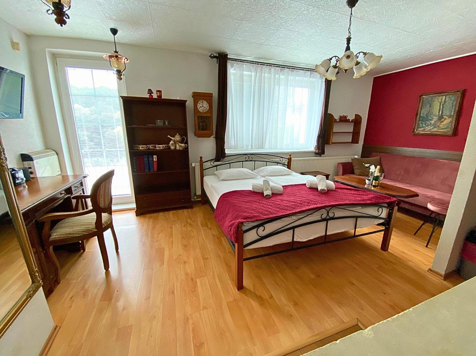 Marianka Spa & Pool Apartments Prestige Villa Ivica المظهر الخارجي الصورة